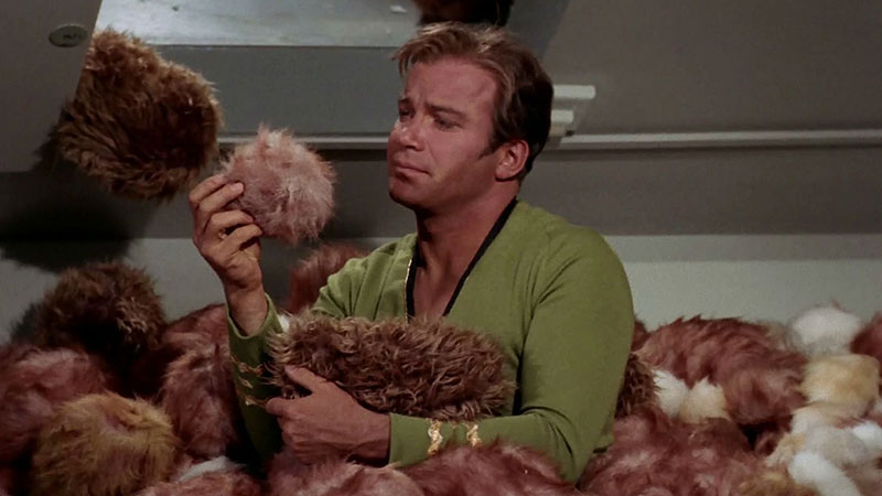 (CBS) Kirk and the Tribbles!