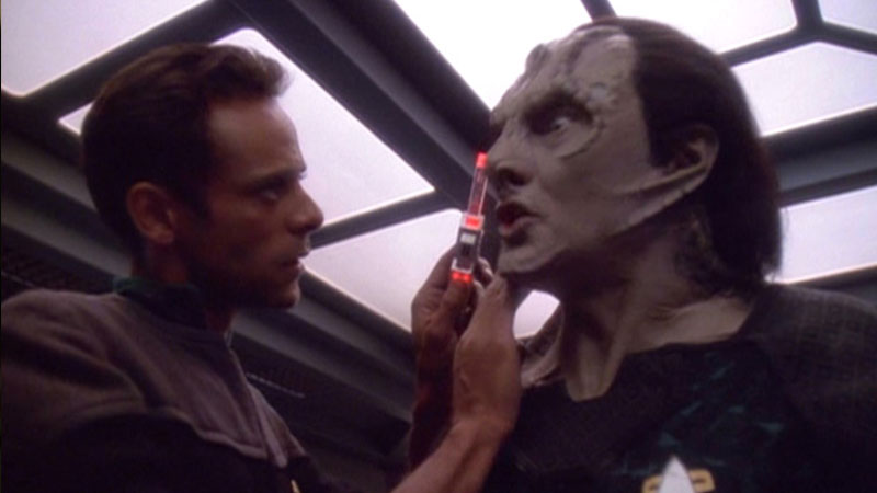 (CBS) Julian ruminates with Garak about accepting his reality in Deep Space Nine’s a ‘Time To Stand.’